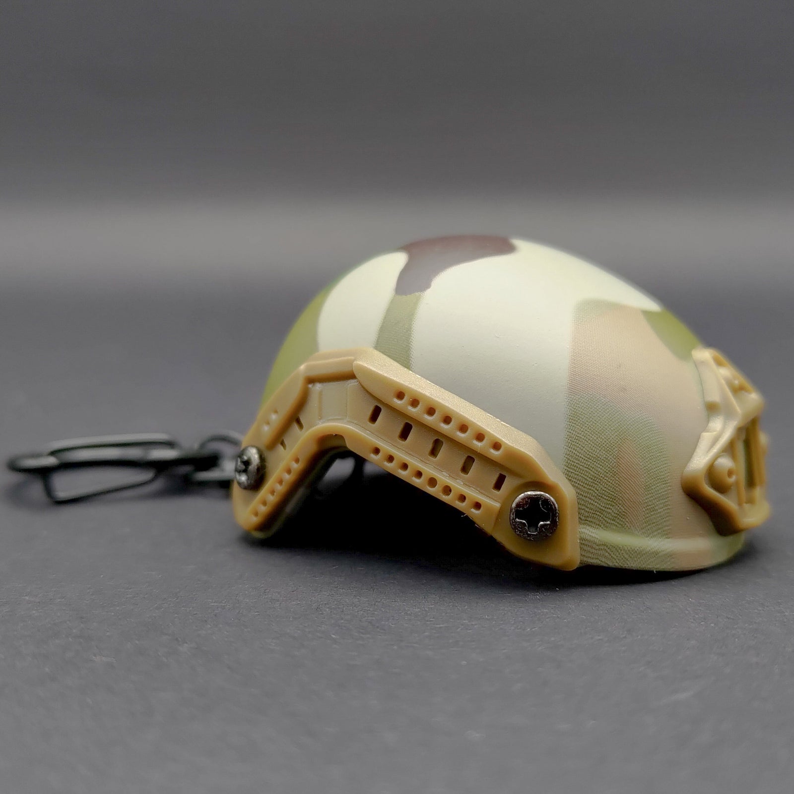 Schlüsselanhänger mit Flaschenöffnerfunktion, Multicam, privat beschafft Schlüsselanhänger TaraTAC 