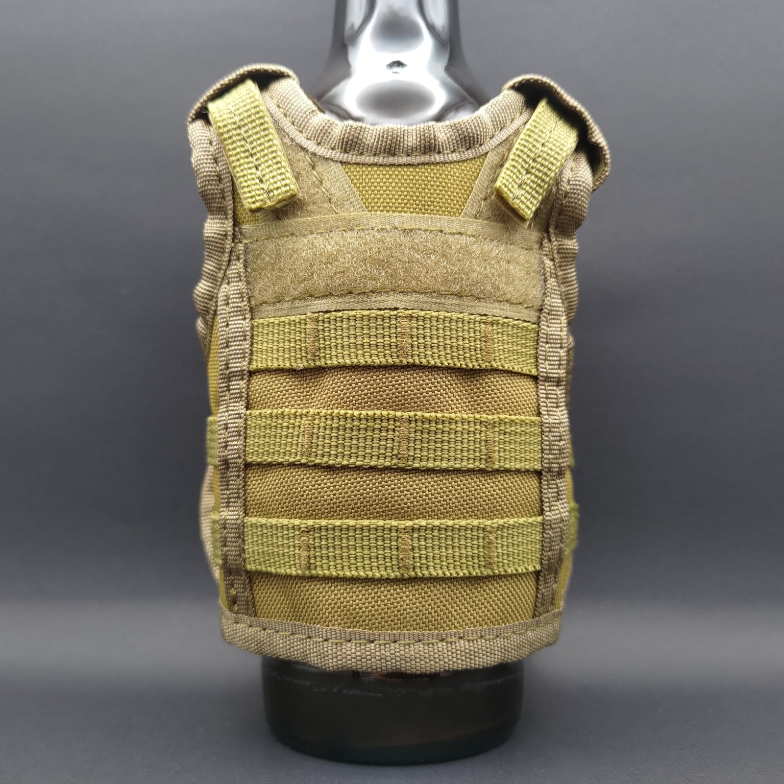 Flaschenweste, Sandfarben, privat beschafft Flaschenweste TaraTAC 